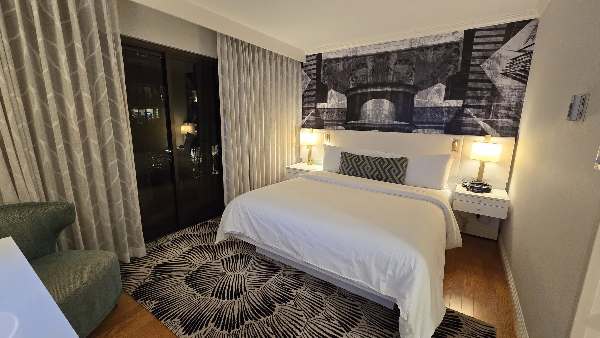 Avenue of the Arts Costa Mesa, a Tribute Portfolio Hotel - Photo 5