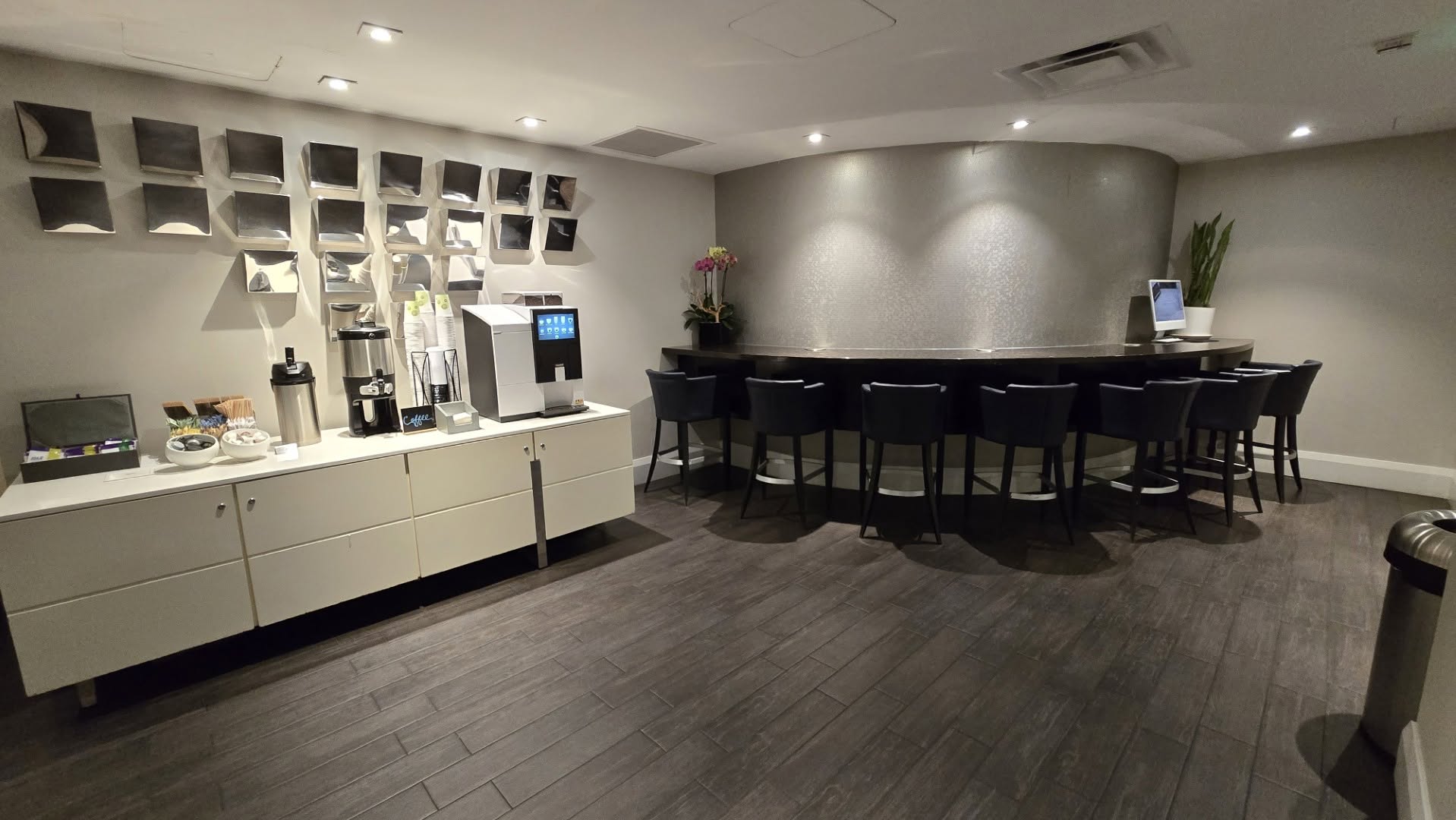 M Club coffee station and curved business workstation counter