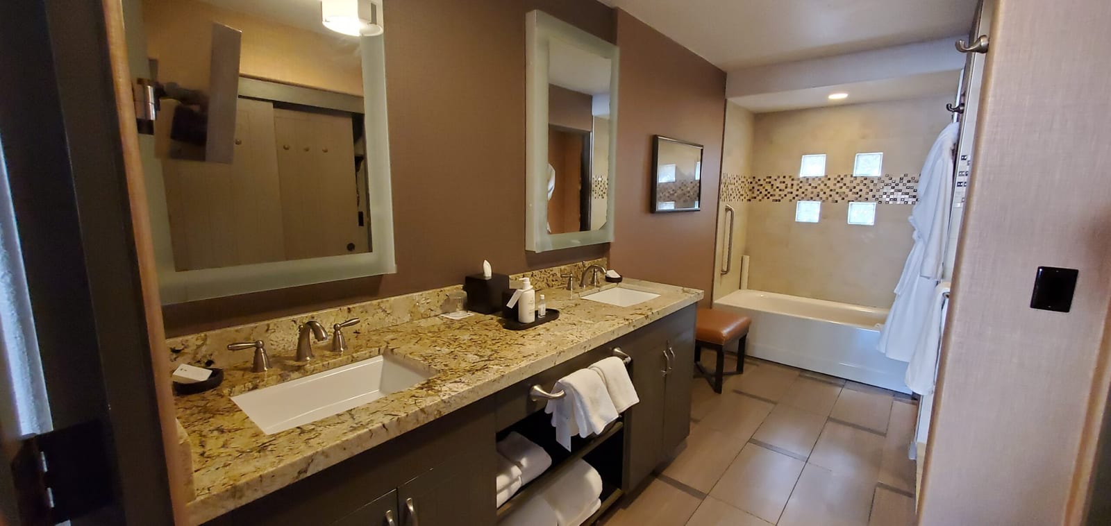 Dual granite vanities in the casita bathroom suite