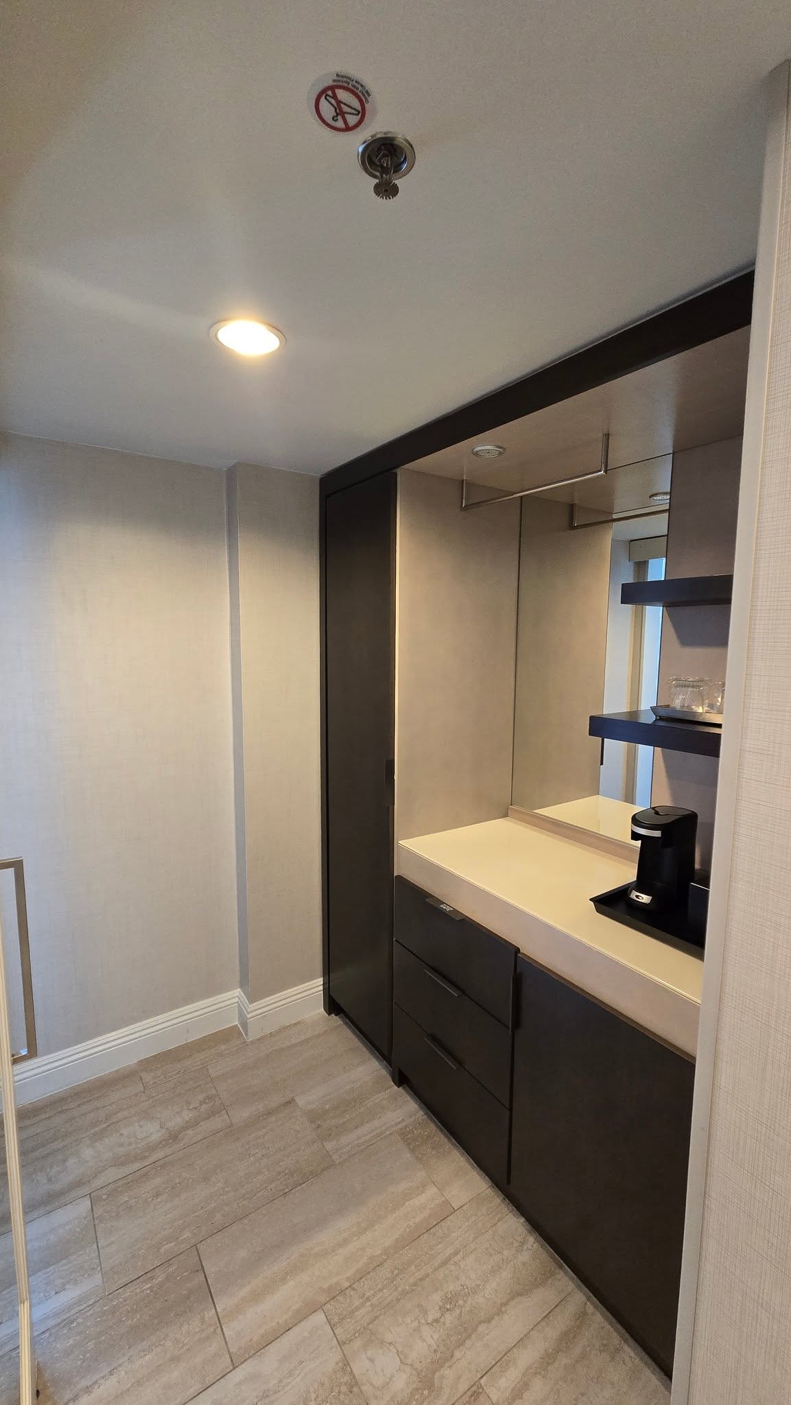 Los Angeles Airport Marriott - Photo 13