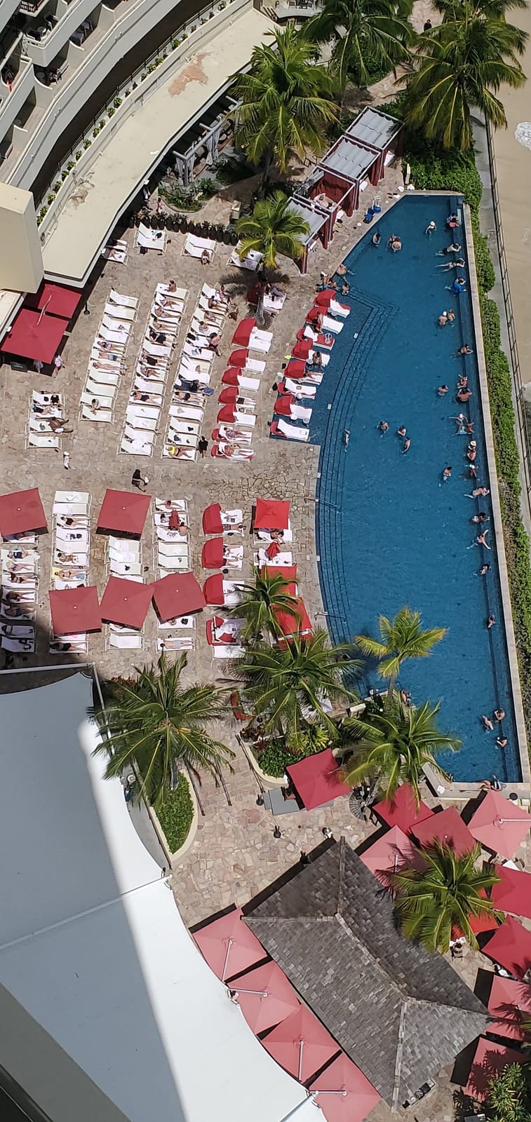 Sheraton Waikiki Beach Resort - Photo 3